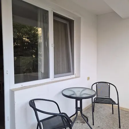 Olivia De Ja Vu Apartment *